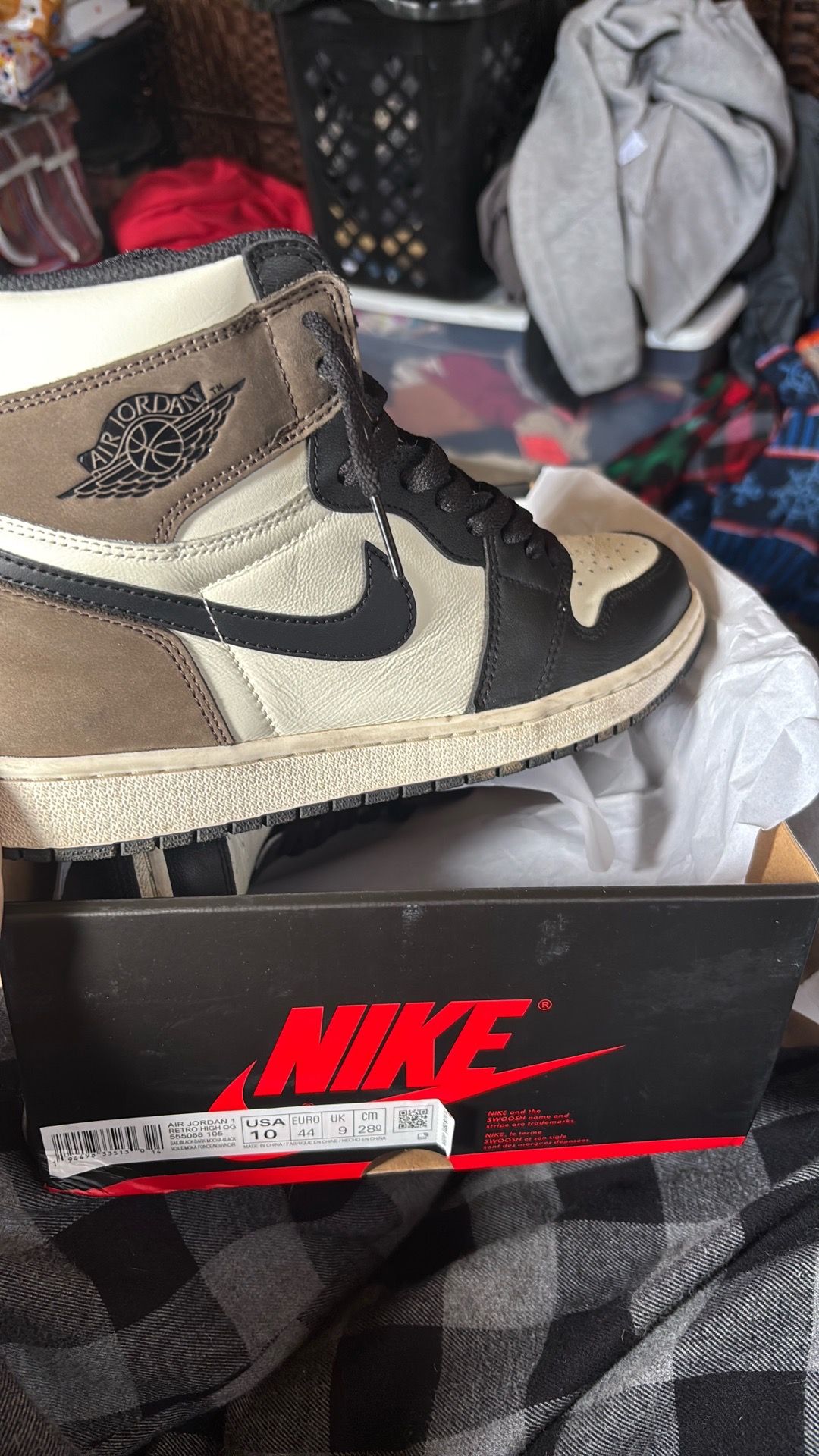 Jordan 1 Dark mocha