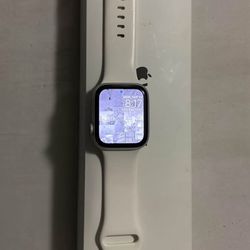Apple Watch SE GPS + Cellular (2024) 44mm 