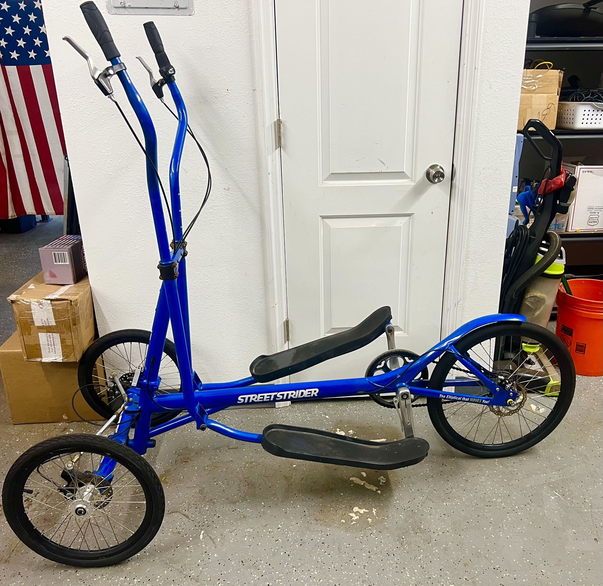 StreetStrider 3i Street Strider Elliptical Exercise Bike