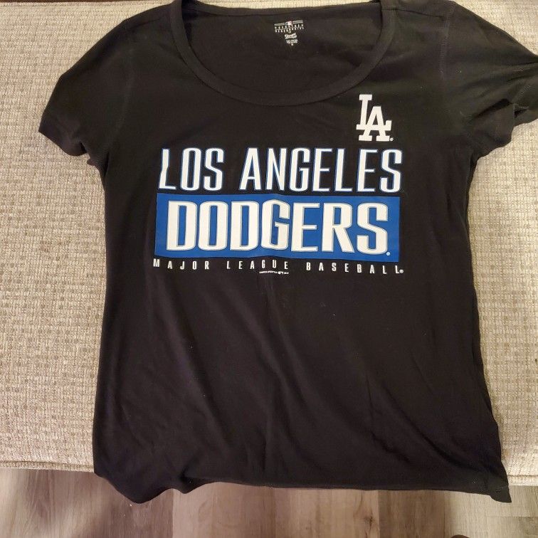 WOMEN'S DODGERS SHIRT MEDIUM