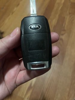 OEM KIA FLIP KEYLESS REMOTE Ky fob unknown model