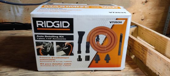 Car detailing accessories