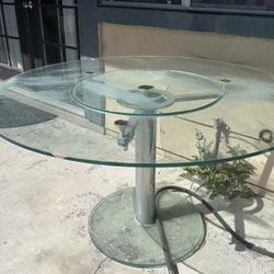 Glass Dinning Table 