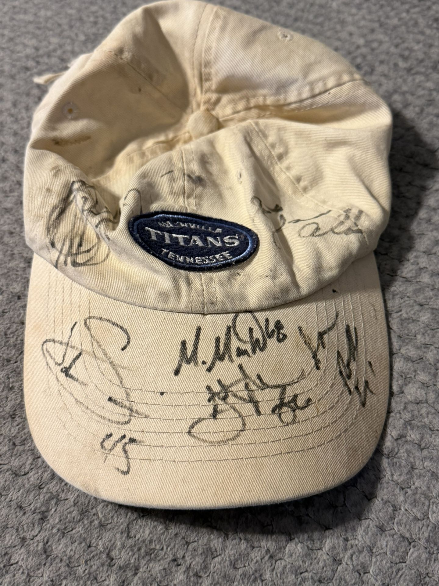 VTG NFL Tennessee Titans Cap Signed Autographs 6 Total Autographs