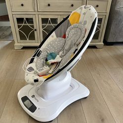 Mamaroo Infant Seat  Thumbnail