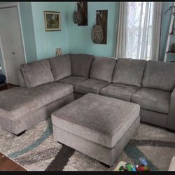 🍀 Ashley Altari Modern Sectional Couch 🍀 In Stock ✅ 