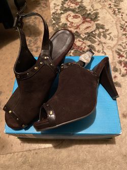 Brown Suede Hi Heel Shoes 