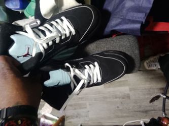 Jordan 4s