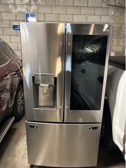 LG French door refrigerator instaview