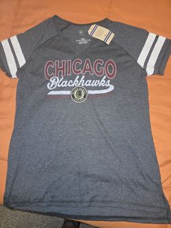 Woman NHL Vintage Chicago Blackhawks V-neck Shirt- Small(mm)