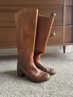 Womens Vintage Frye Boots (Size 7)