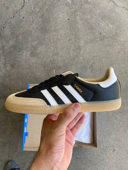 Adidas Samba Black White Gum Size 8 women and 7.5 women
