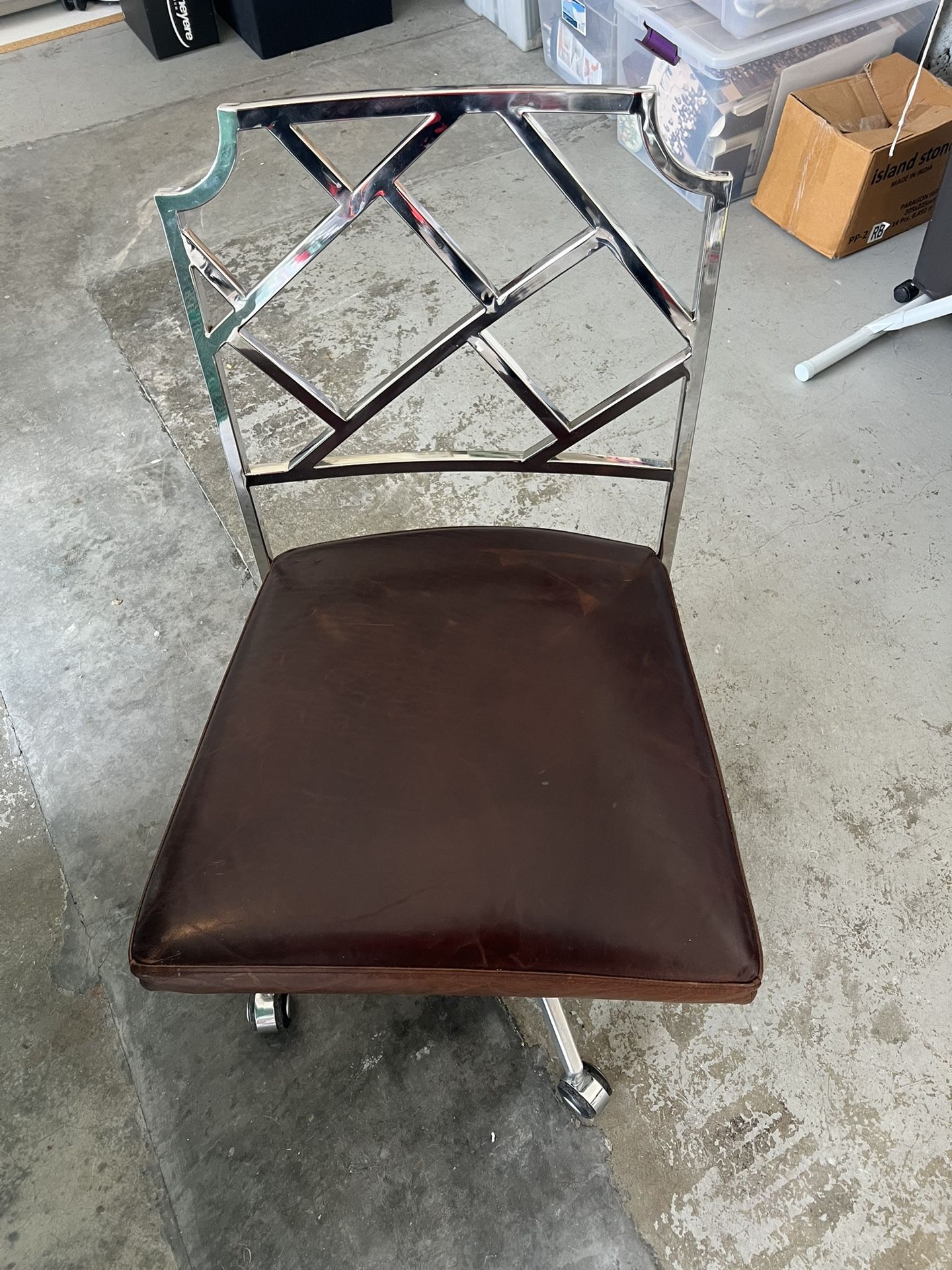 Chippendale Adjustable Office Chair