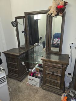 Beauty Vanity