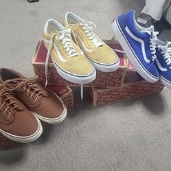 VANS 10.5 3 PAIR GREAT SAVINGS
