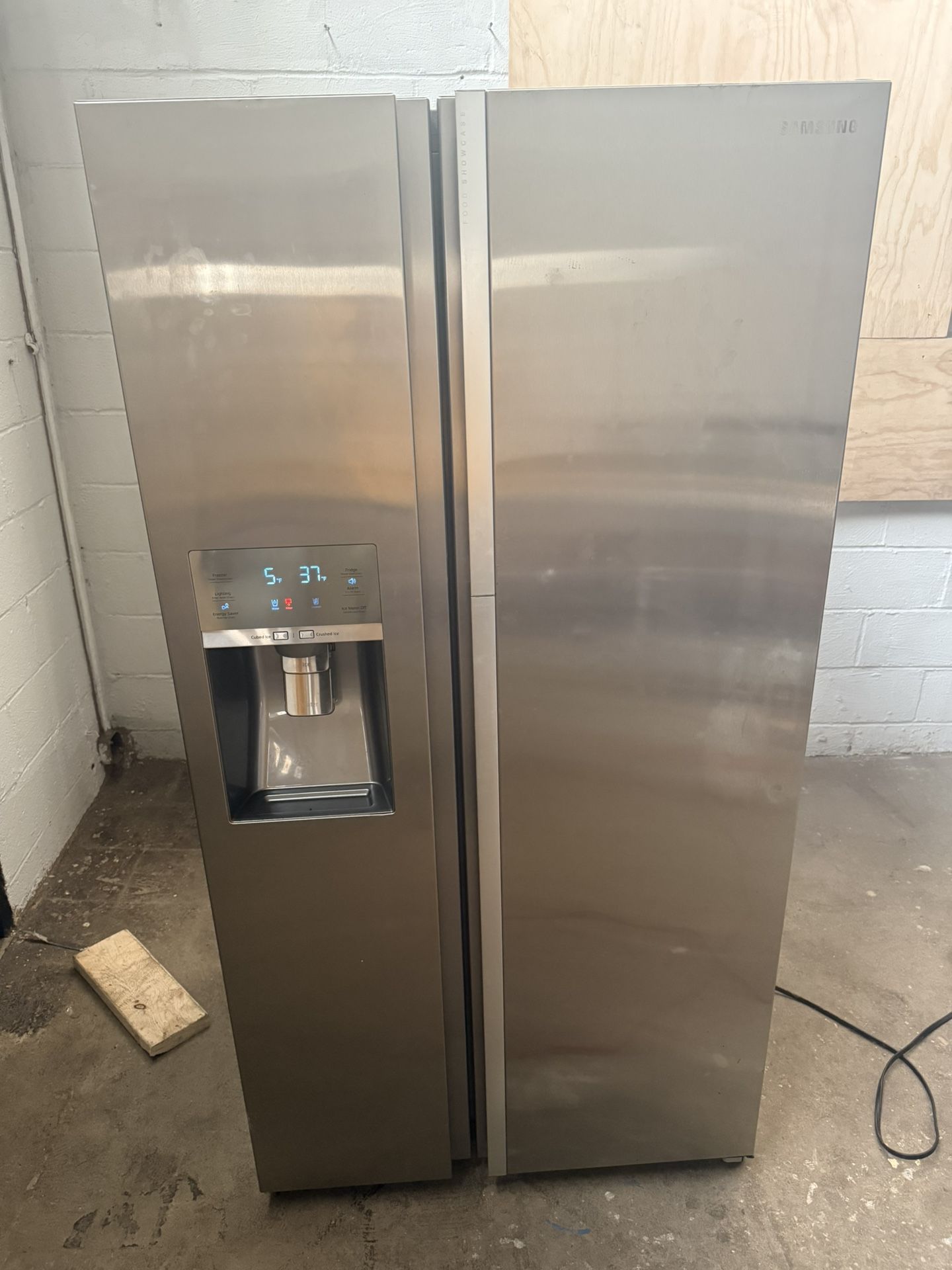 Samsung Refrigerator 22 Cubic
