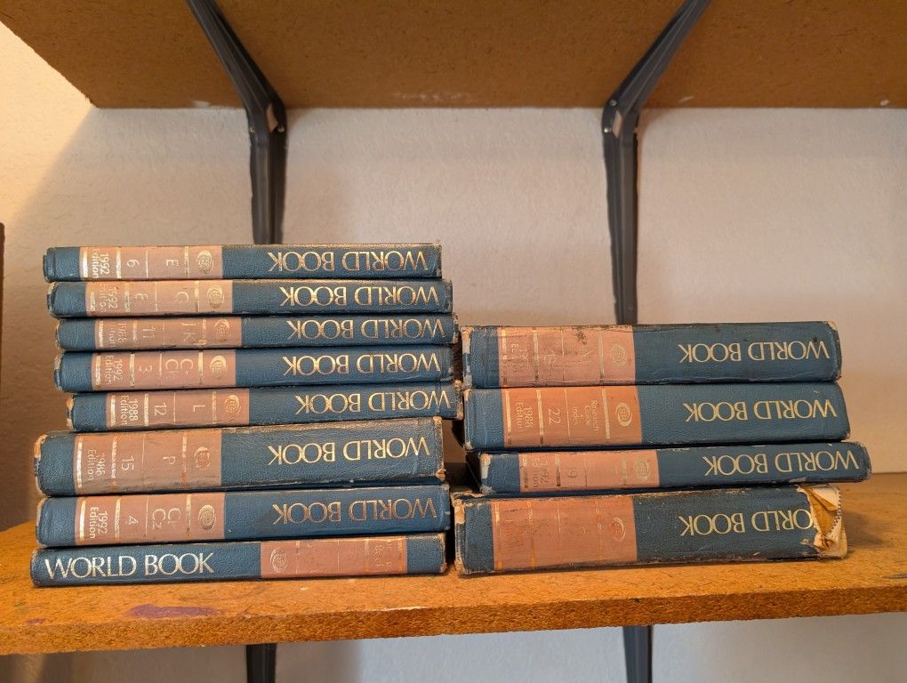 Various Volumes Of WORLD BOOK ENVYCLOPEDIA