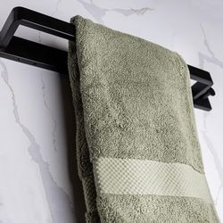 NEW MODERN BATHROOM TOWEL RACK