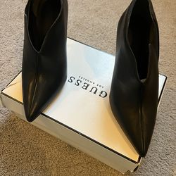 Guess booties Leather