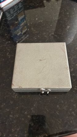 Magnetic base protractor