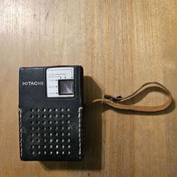 Vintage Hitachi AM Pocket Radio