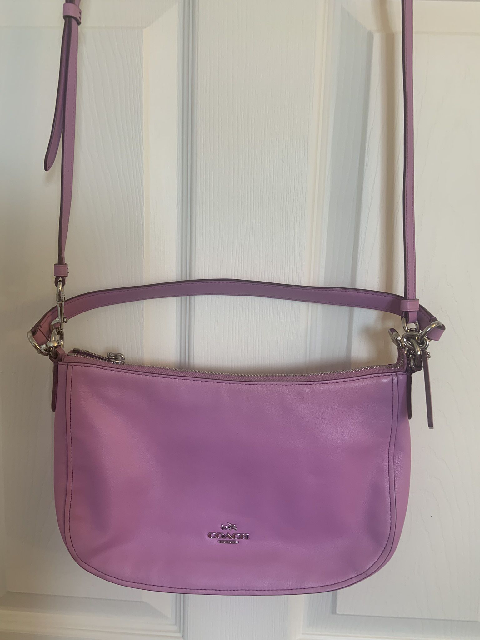 **COACH Purse** Orchid/Lavender Smooth Leather 