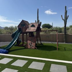 Gorilla Sun Palace Deluxe Swing Set