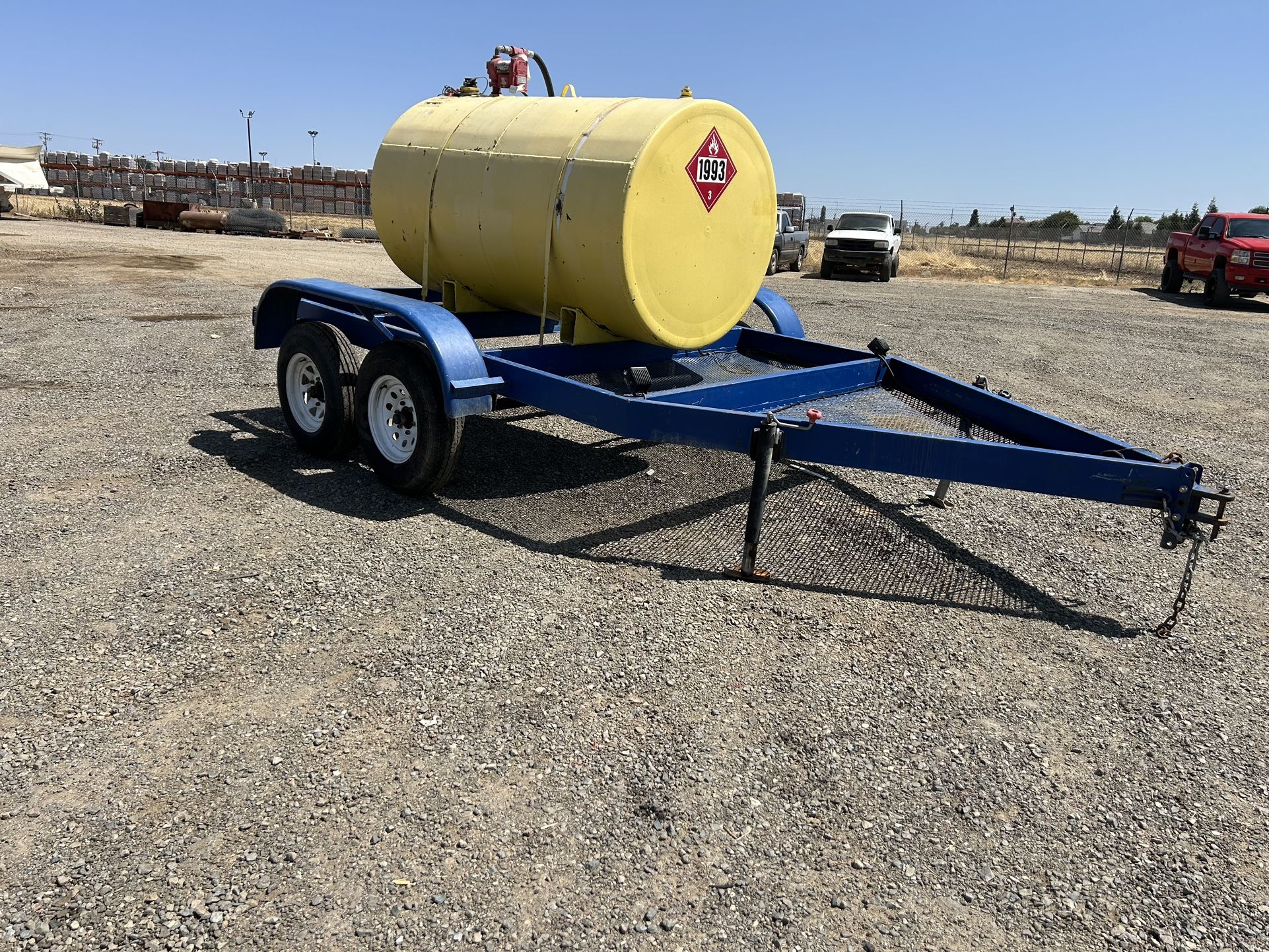500 Gallon Fuel Trailer With Transfer Pump