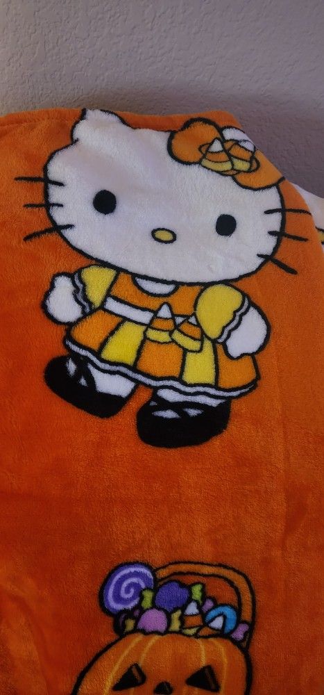 Hello Kitty Halloween Blanket 