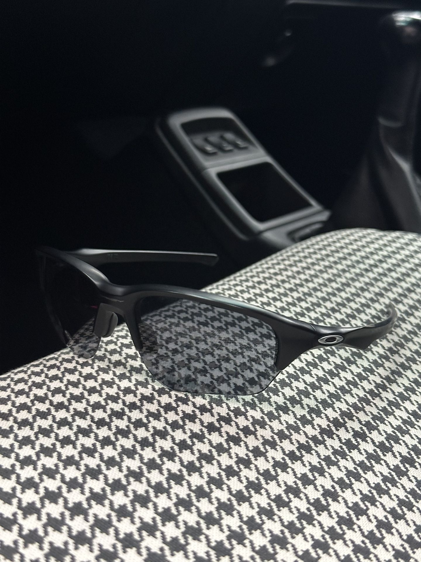 Oakley Flack Beta OO9(contact info removed)