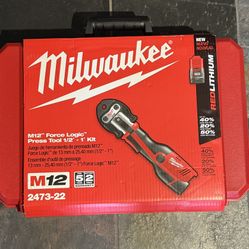 Milwaukee M12 Press Tool Kit 