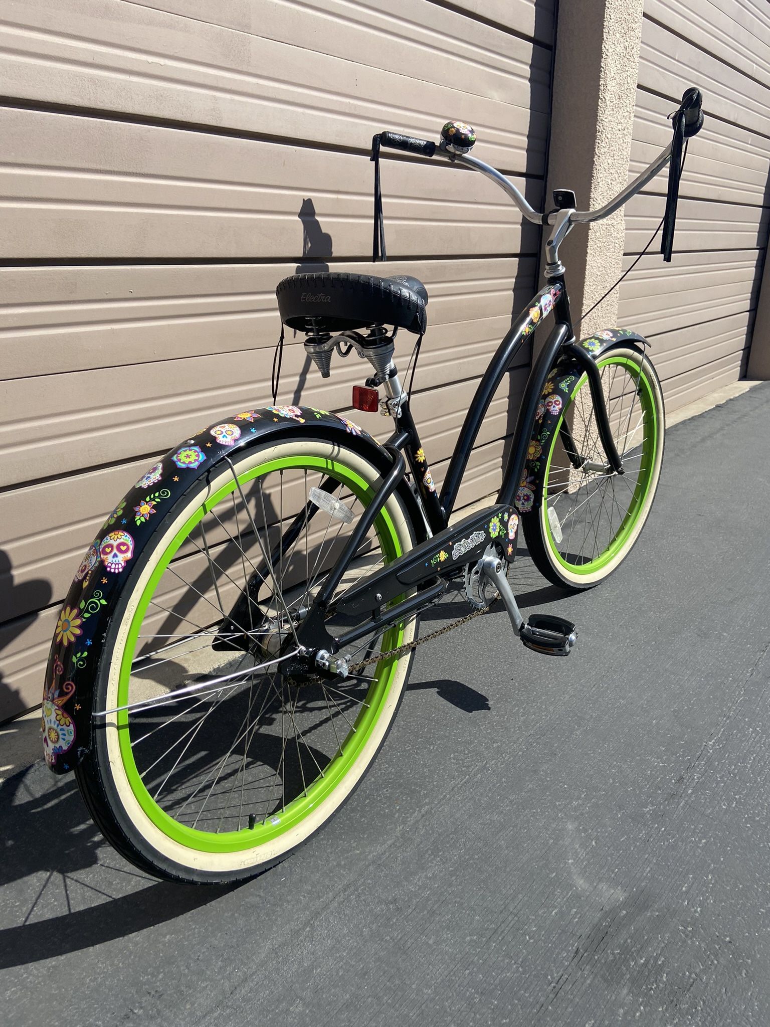 Electra sugar skulls 3i ladies 26 inch three speed beach cruiser