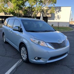 2015 Toyota Sienna