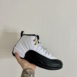 Jordan 12 Taxi (Size 10)
