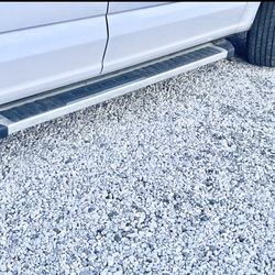 Chrome and black SuperCab/Extended Ford F150  running boards