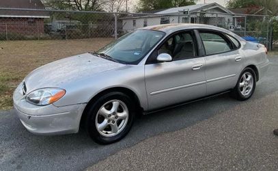 2003 Ford Taurus