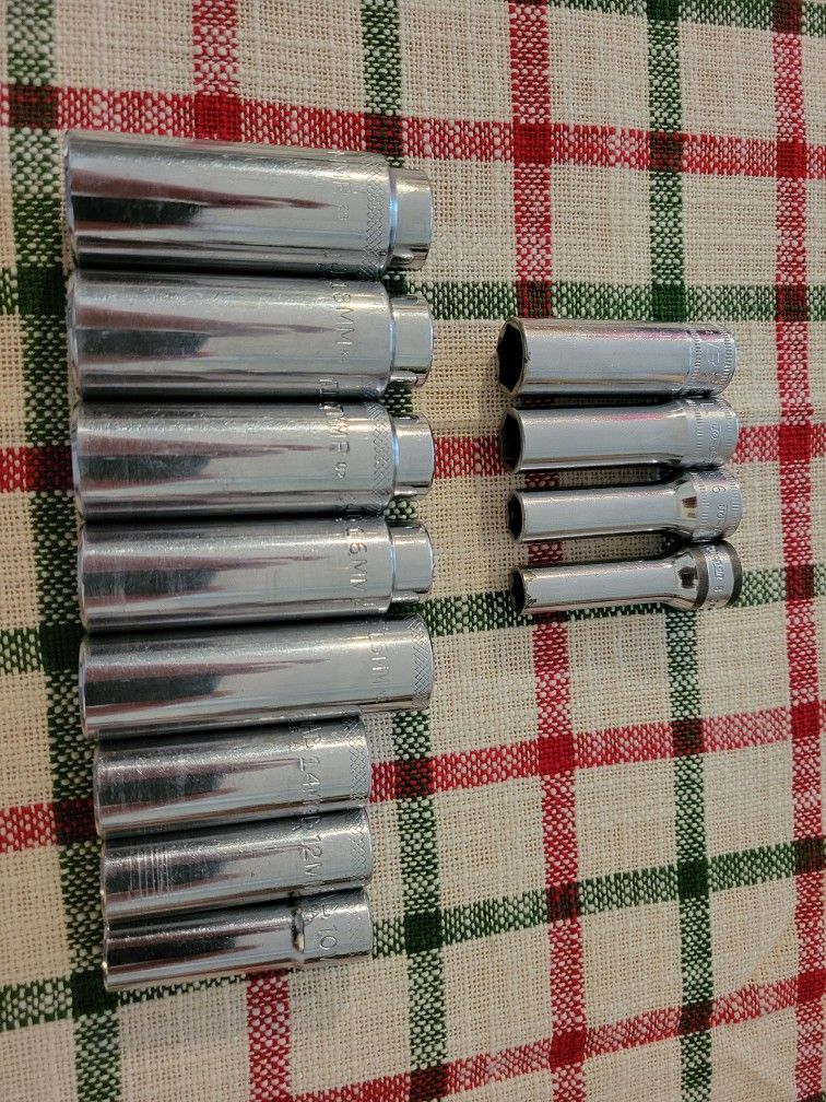 MAC TOOLS & SNAP ON METRIC SOCKET SET 8-19MM 6PT 3/8