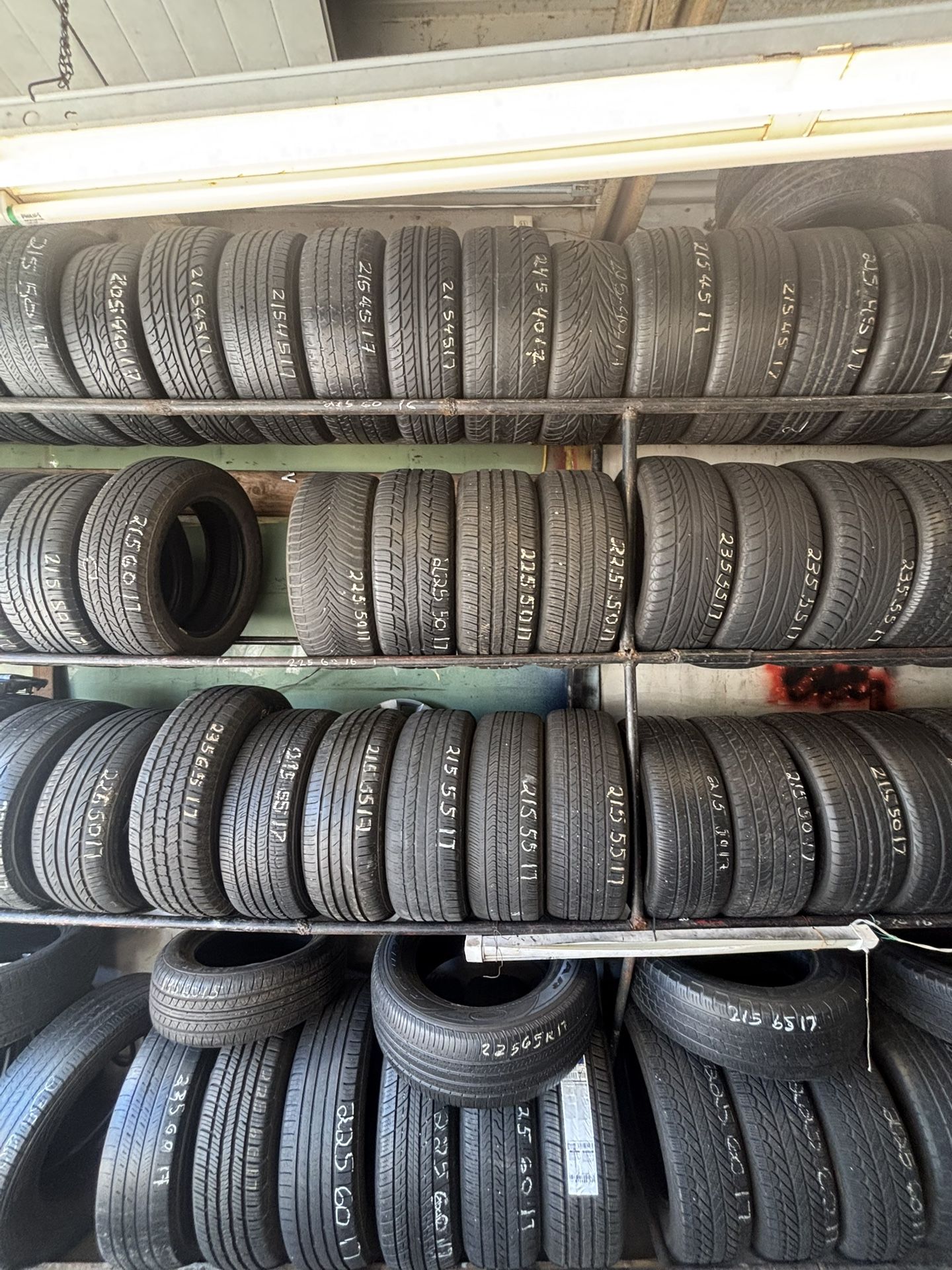 π NEW & USED TIRES β BEST DEALS IN TOWN π