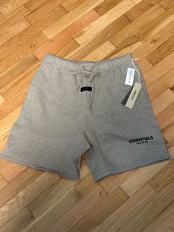 Dark oat shorts essentials