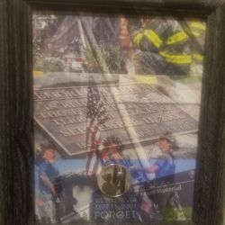 September 11 2001 Memorial Picture W/silver Coin