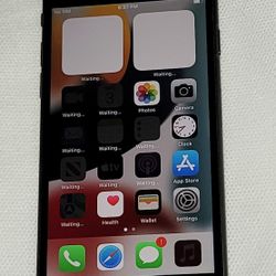 Excellent Condition UNLOCKED APPLE iPhone 8 64GB LOW PRICE 
PHONE WORKS ON ALL NETWORKS 