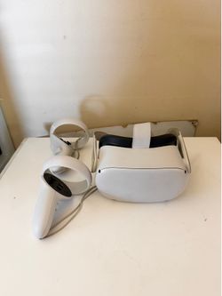 Oculus Quest 2 Bundle – Controllers Included