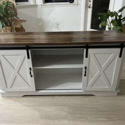 TV stand / media console