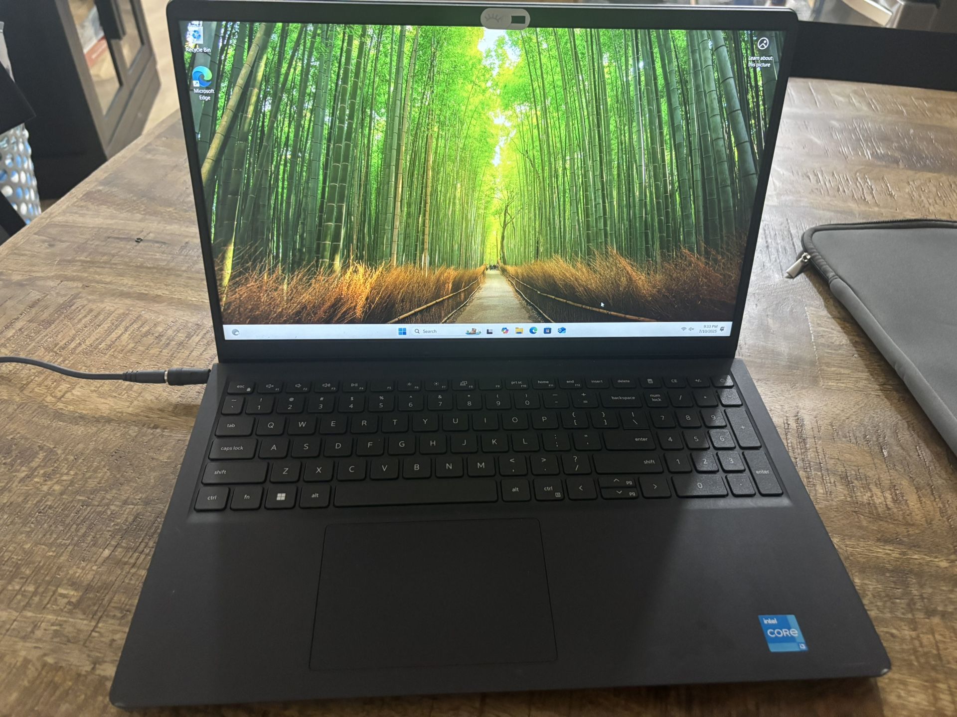Dell Inspiron 15 3520