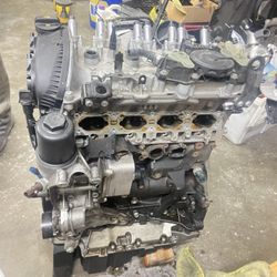 4 Cylinder Audi Motor (for Parts)