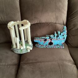 2 Large Aquarium Decorations 