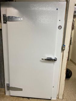 Walk in cooler freezers