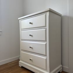 4 Drawer White Dresser