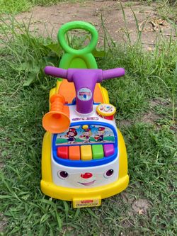 Fisher-Price Little People Music Parade Ride-On