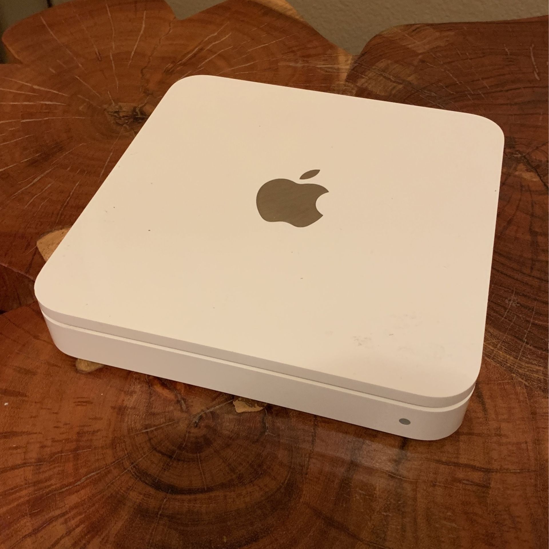 Apple Time Capsule 1TB Wi-Fi Hard Drive Wireless-N Router  A1355